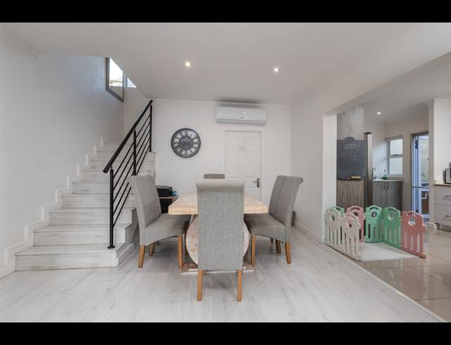 3 BEDROOM TOWNHOUSE FOR SALE IN KINDLEWOOD ESTATE